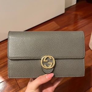 very lightly worn authentic gucci bag